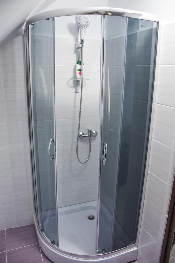 Tomis House Hotel Árgyasudvarhely Kültér fotó