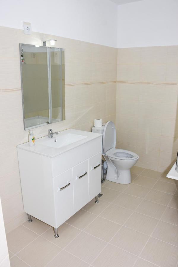 Tomis House Hotel Árgyasudvarhely Kültér fotó