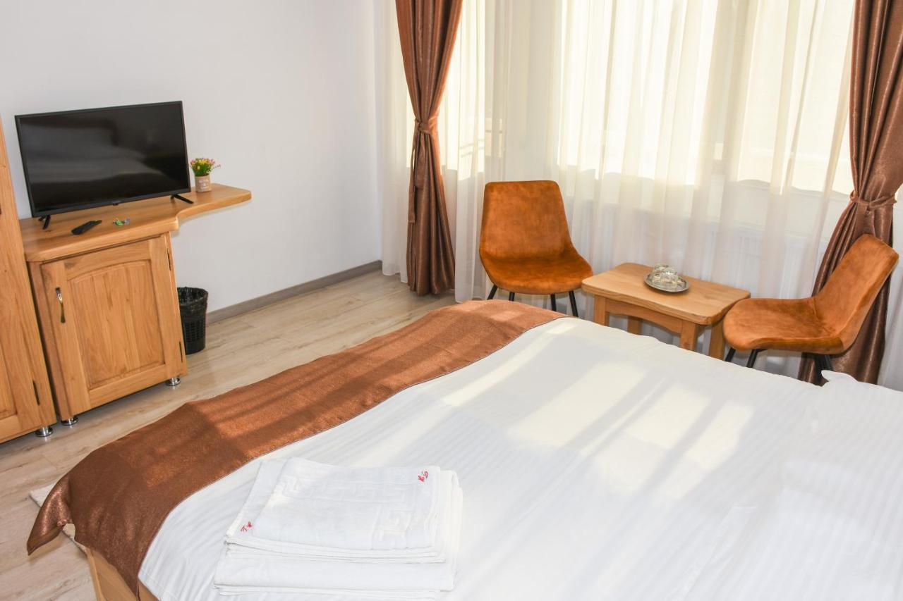 Tomis House Hotel Árgyasudvarhely Kültér fotó