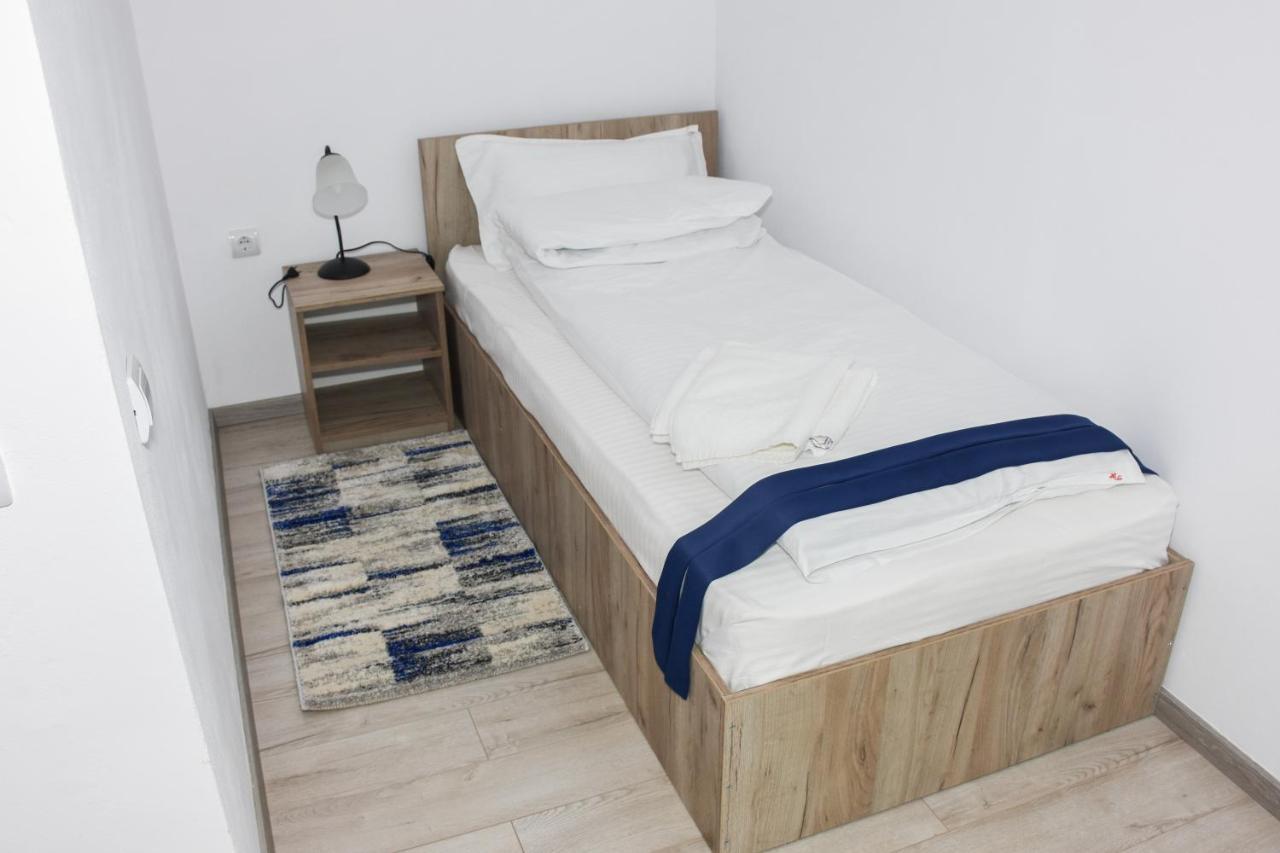 Tomis House Hotel Árgyasudvarhely Kültér fotó