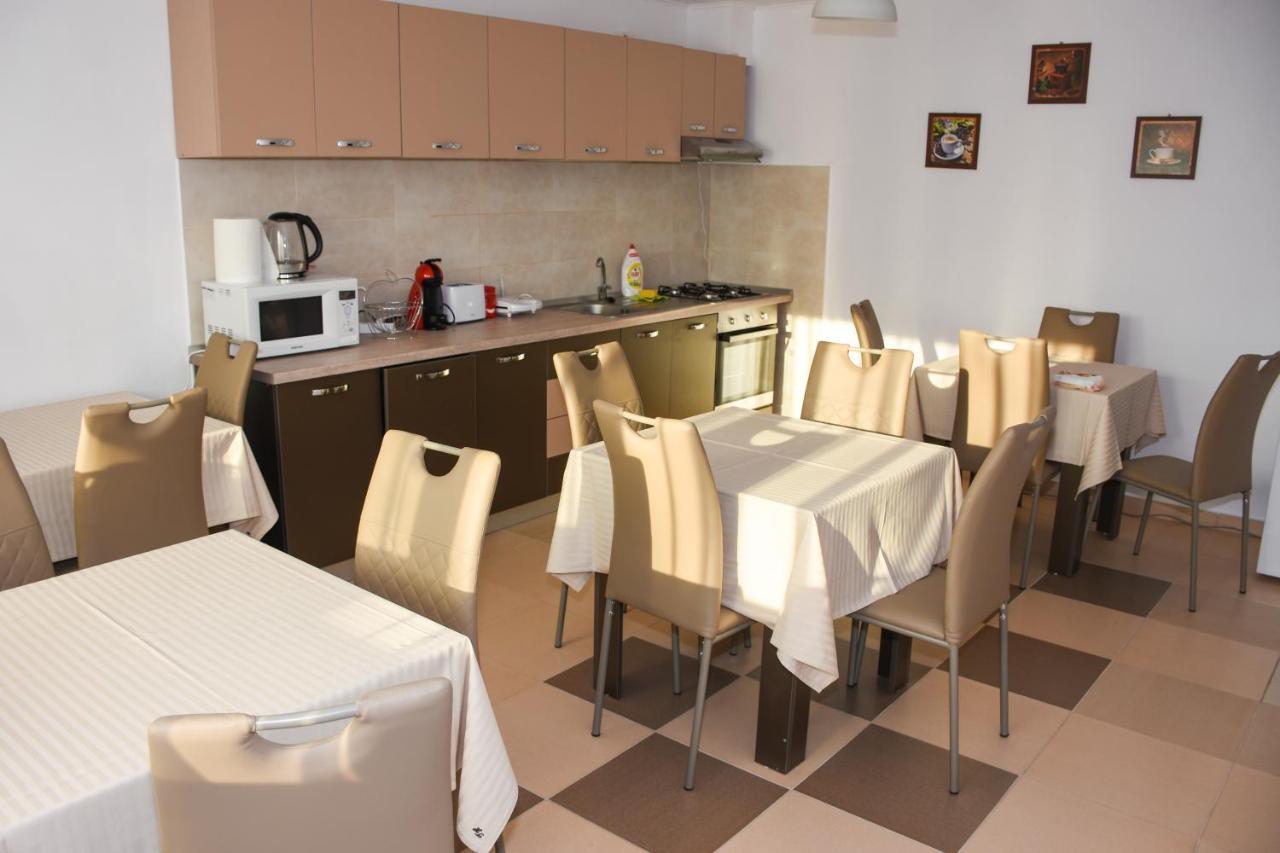 Tomis House Hotel Árgyasudvarhely Kültér fotó