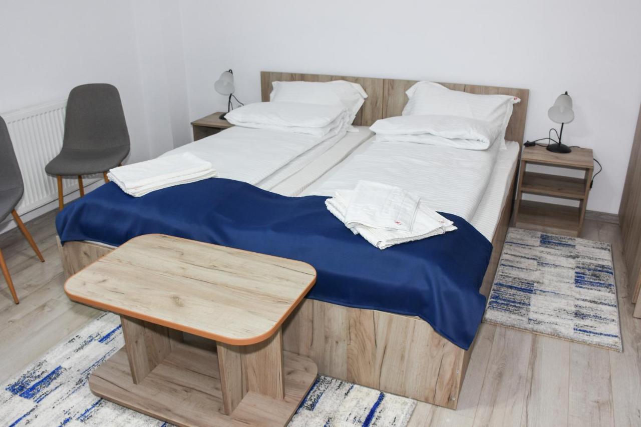 Tomis House Hotel Árgyasudvarhely Kültér fotó